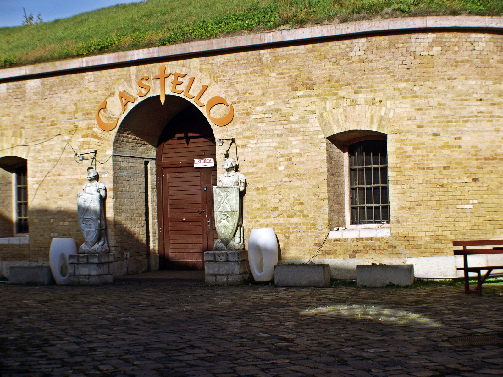 VI. bástya, Castello 3.
