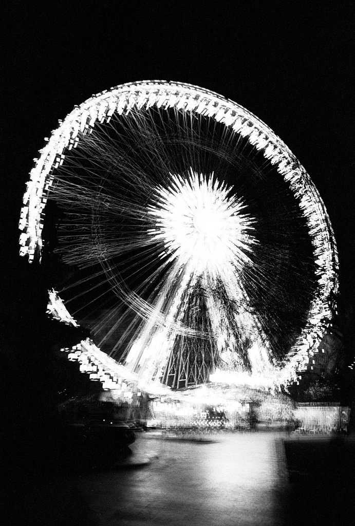 Budapest Eye - Minolta Dynax 7 Minolta 28-85mm f/3.5-4.5 Beercan