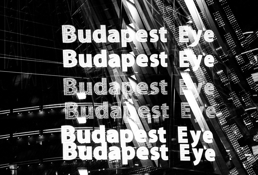 Budapest Eye - Minolta Dynax 7 Minolta 28-85mm f/3.5-4.5 Beercan
