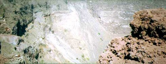 037-Vezuv kráter