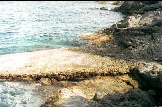 124-Lipari láva sziklák