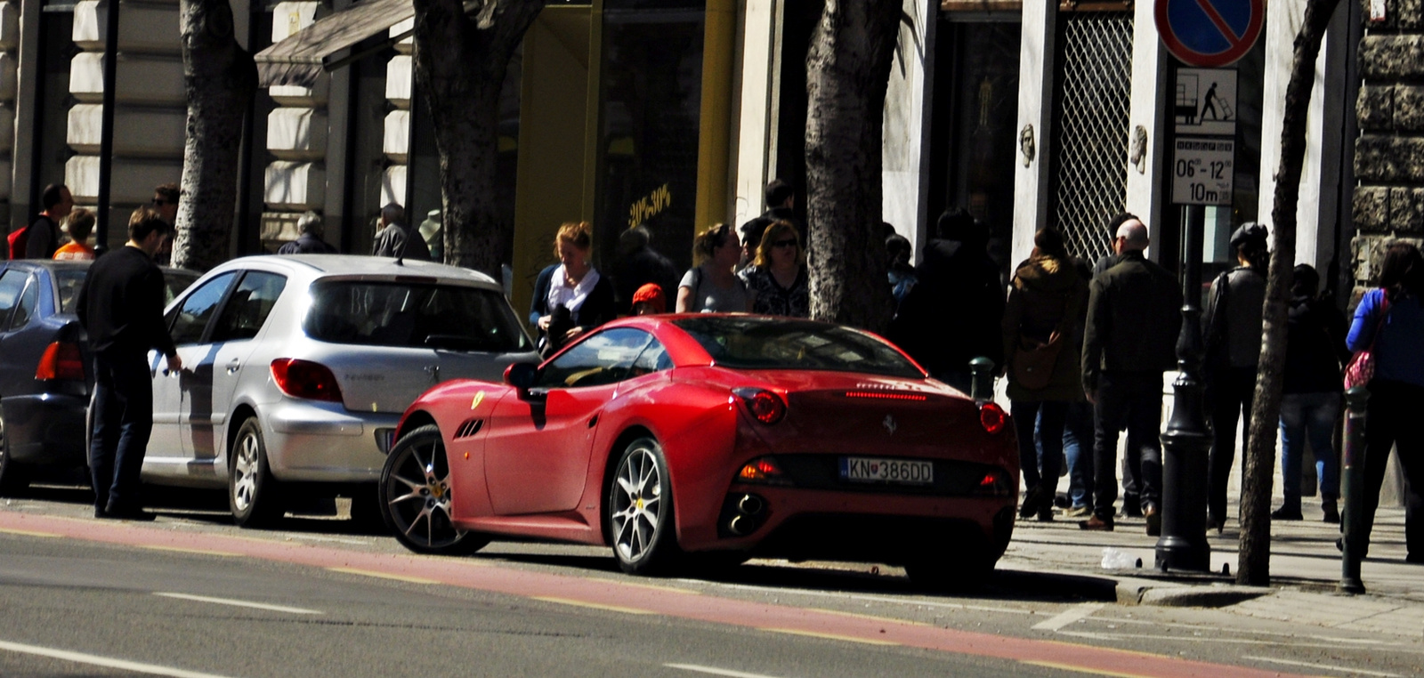 Ferrari California