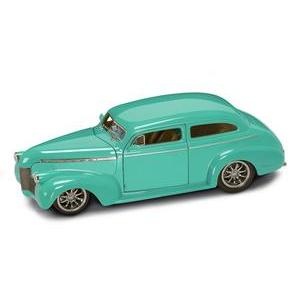 Yatming 1940 Chevy Sedan Custom 'Shyne Rodz', Turquiose 1-18