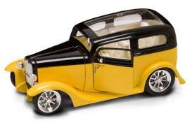 Yatming 1931 Ford Model A Sedan, Yellow 1-18