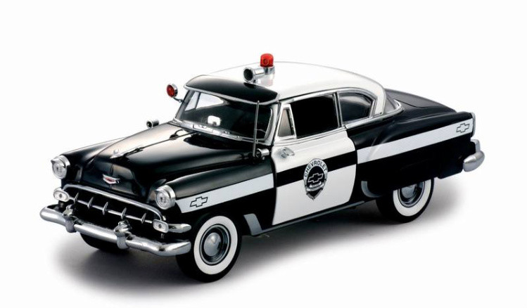 SunStar 1954 Chevrolet Bel Air Police Car 1-18 01