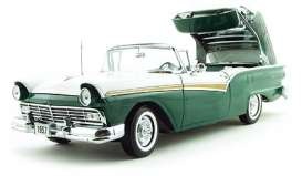 SunStar 1957 Ford Fairlane Skyliner With Retrectable Hardtop 1-1