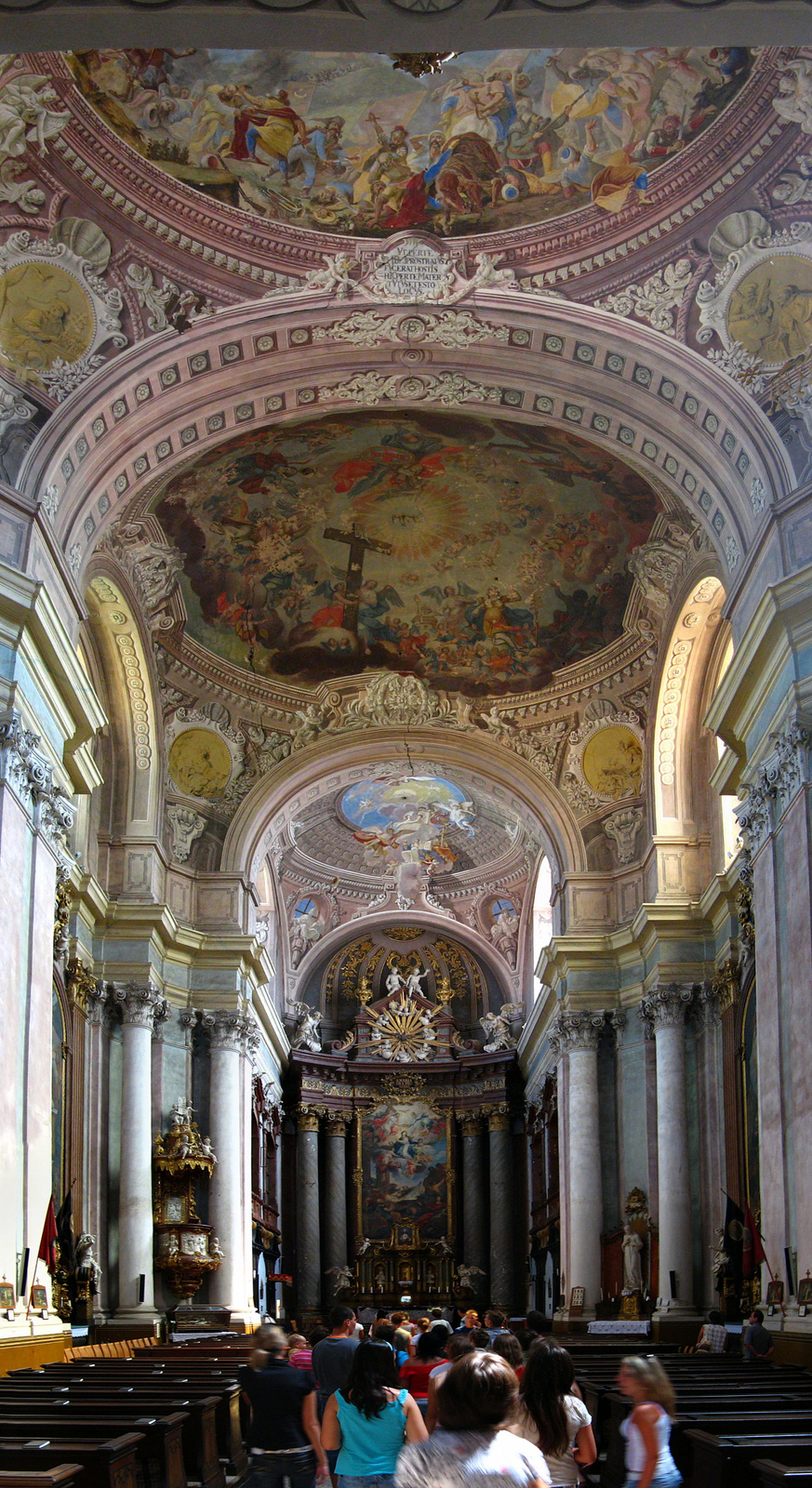 Szentgotthárd-Ciszterci-templom-belsö-panorama
