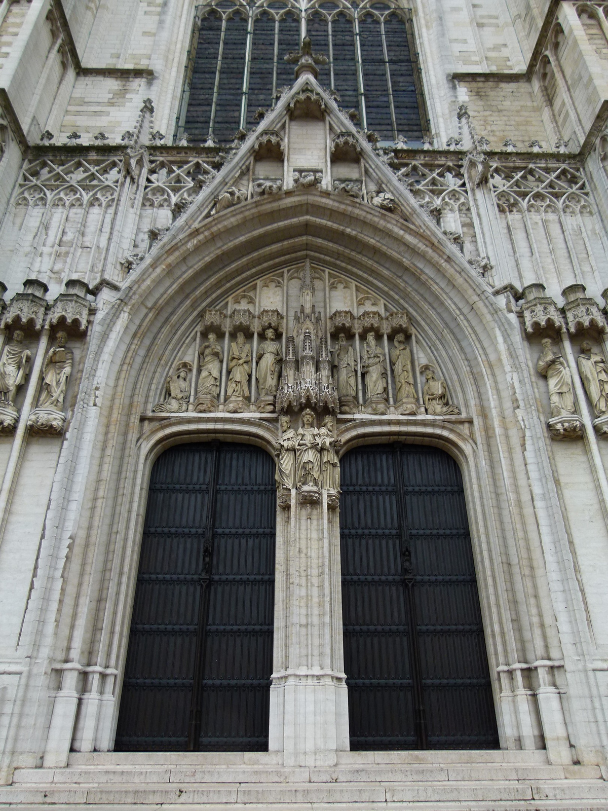 Cathédrale Saint-Michel (P1300872)