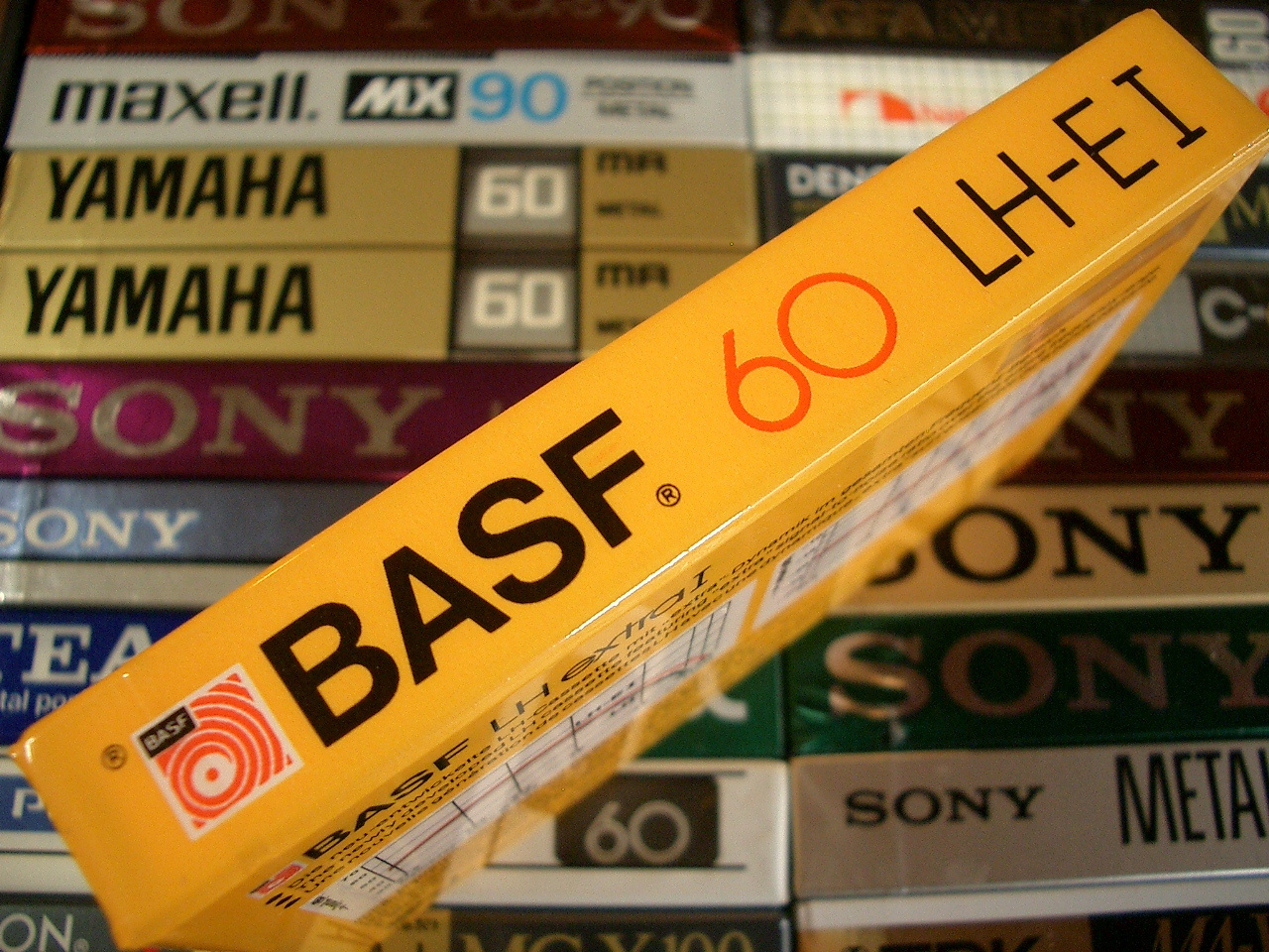 BASF LH-EI 60 Ger SM printed on the cassette shell RARE 1981 t