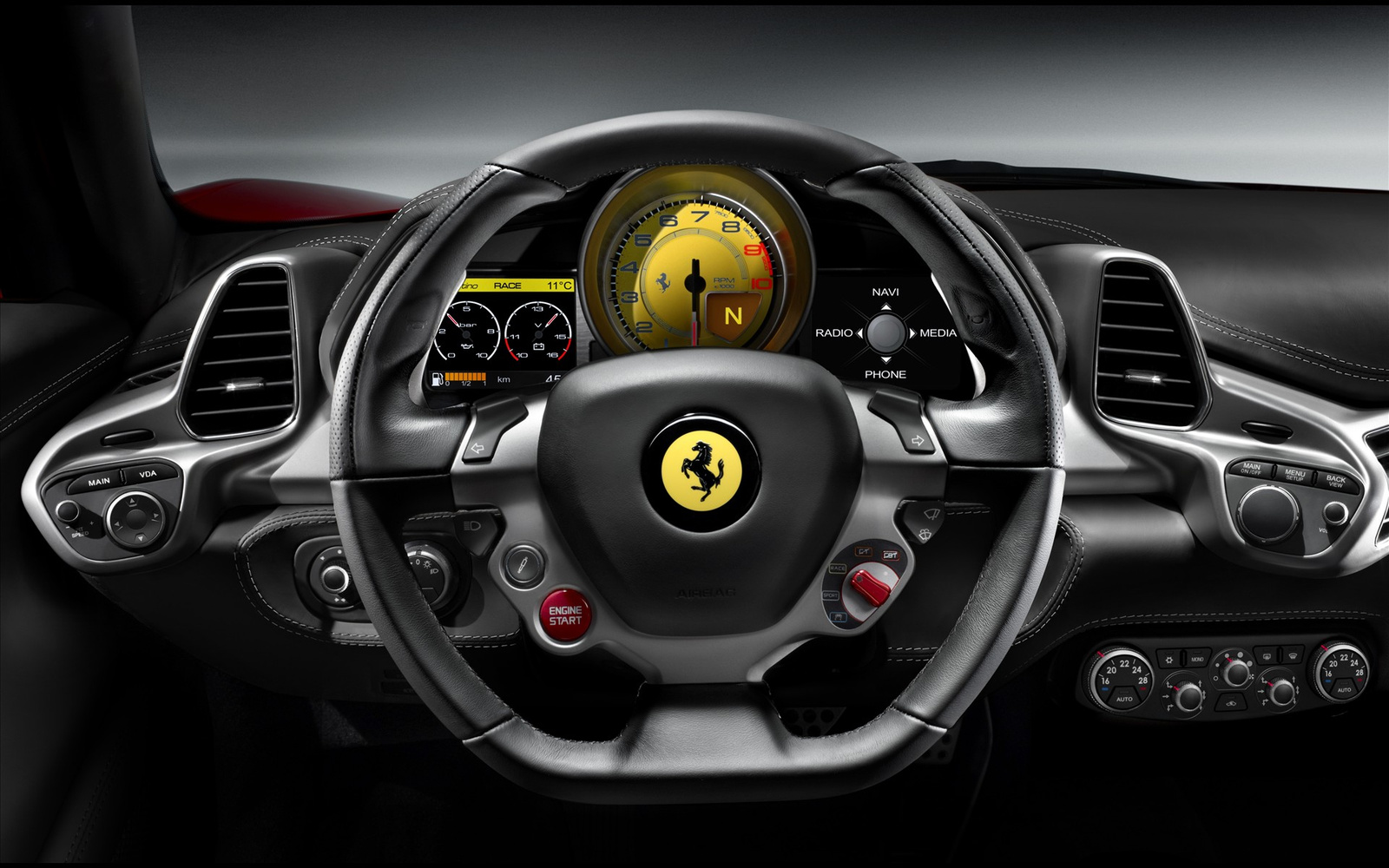 New-Photos-of-Ferrari-458-Italia-widescreen-10