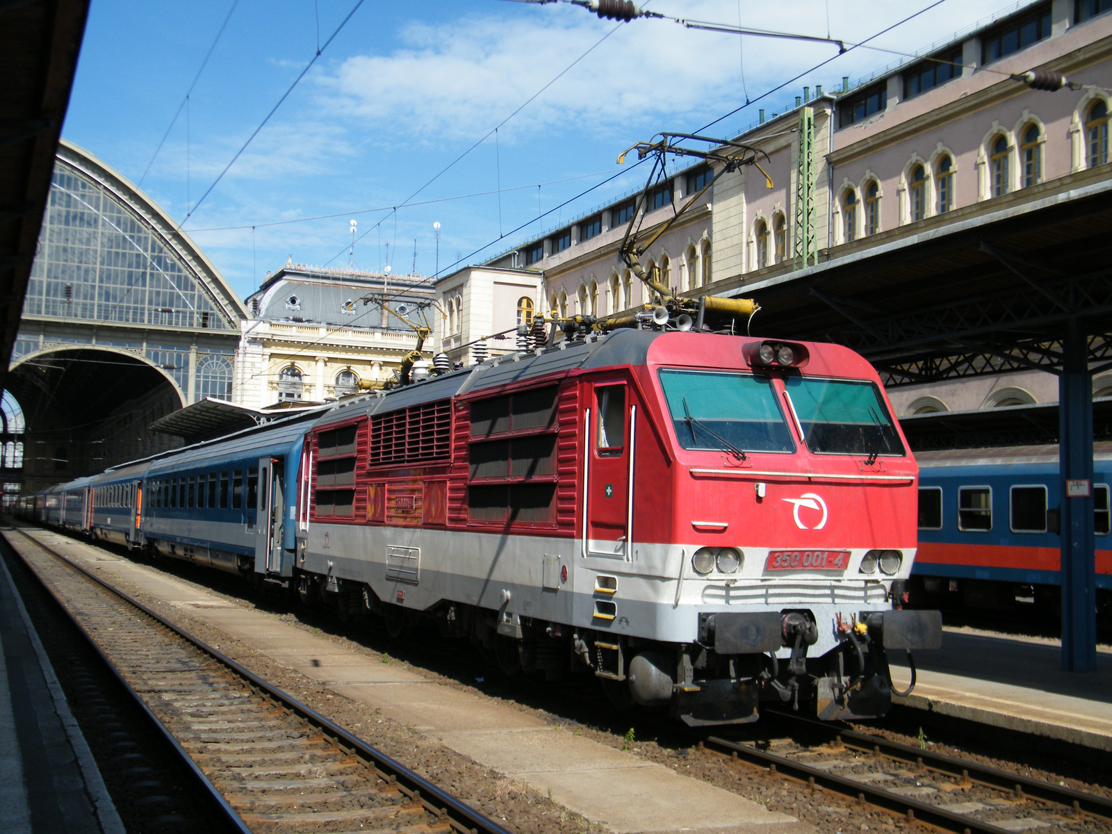 350 001 Budapest-Keleti pu.