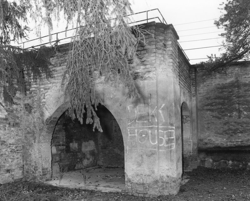 A kelti park végében lévő déli pavilon