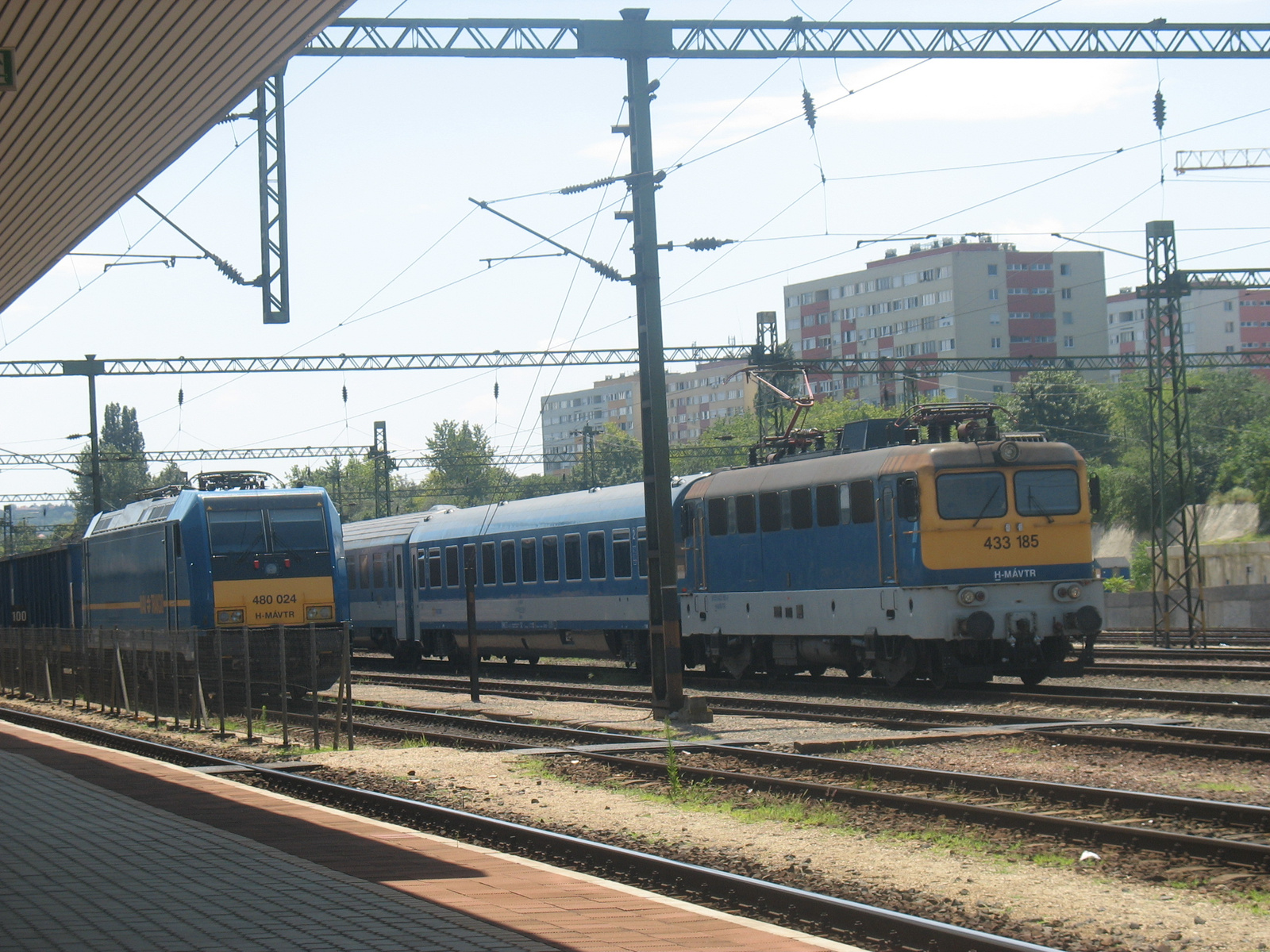 480 024 és 433 185