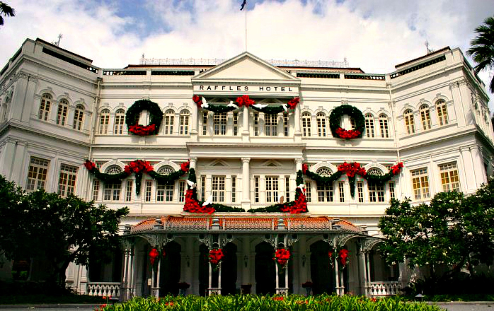 raffles-hotel-03