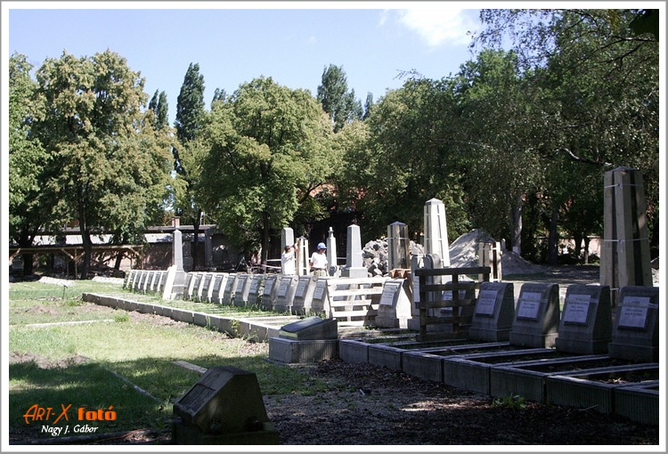 Szovjet hősi temető bontása (5)