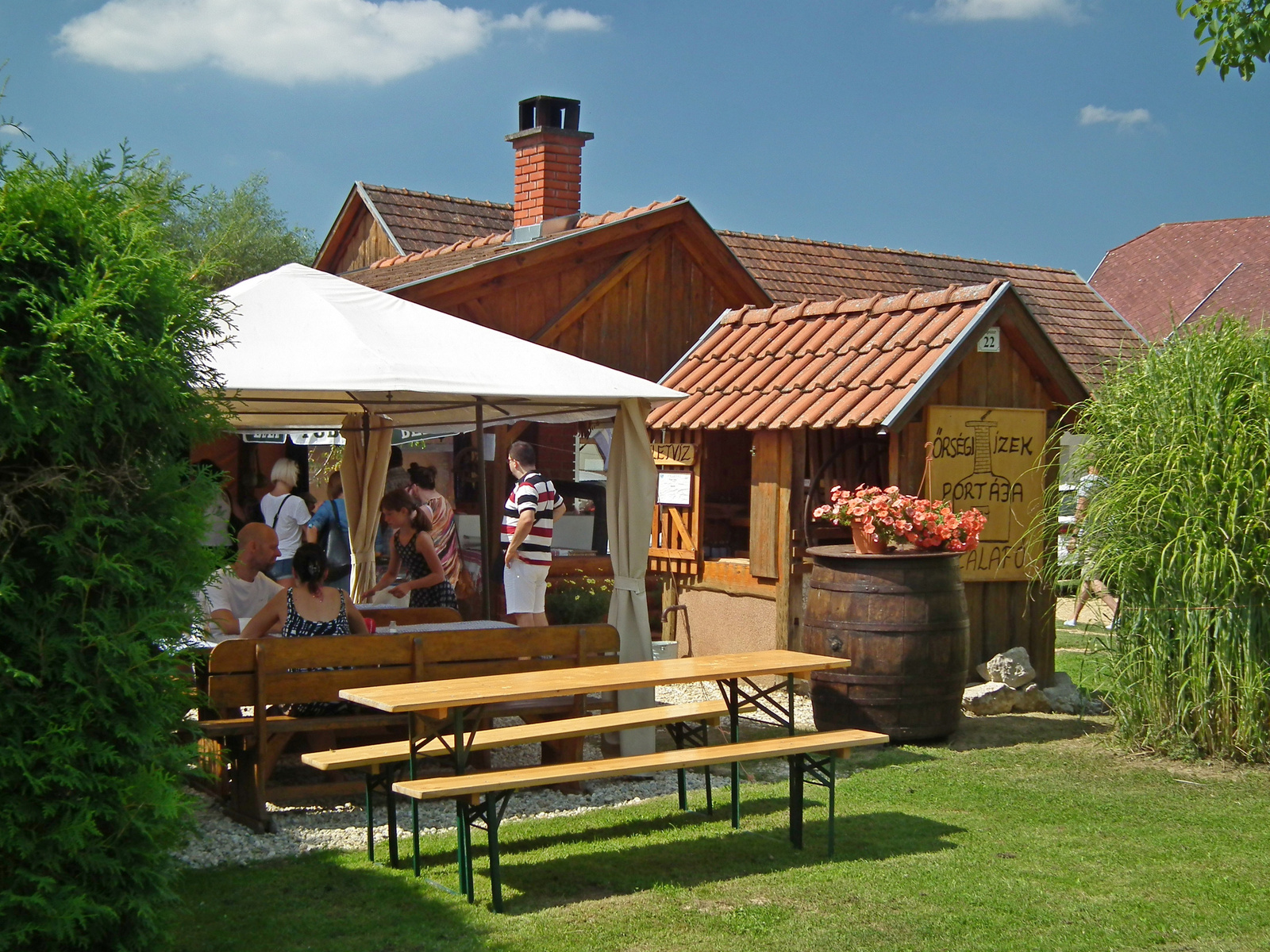 Szalafő - nyitott porta