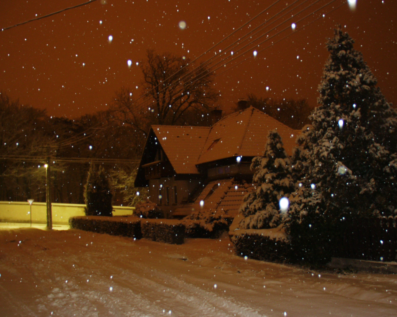 utcakép hóesésben