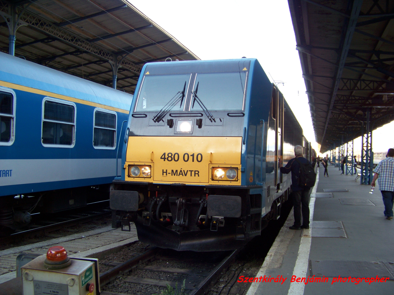 480 010