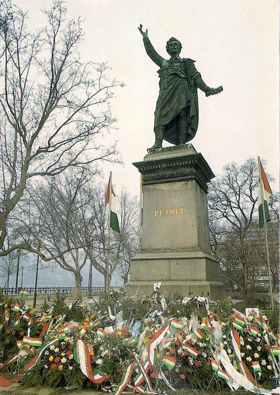 1990.