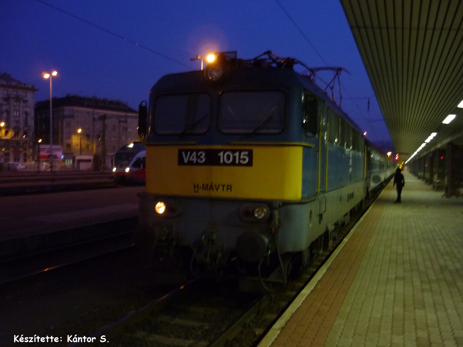 V43 1015 ( Bp.-Déli )