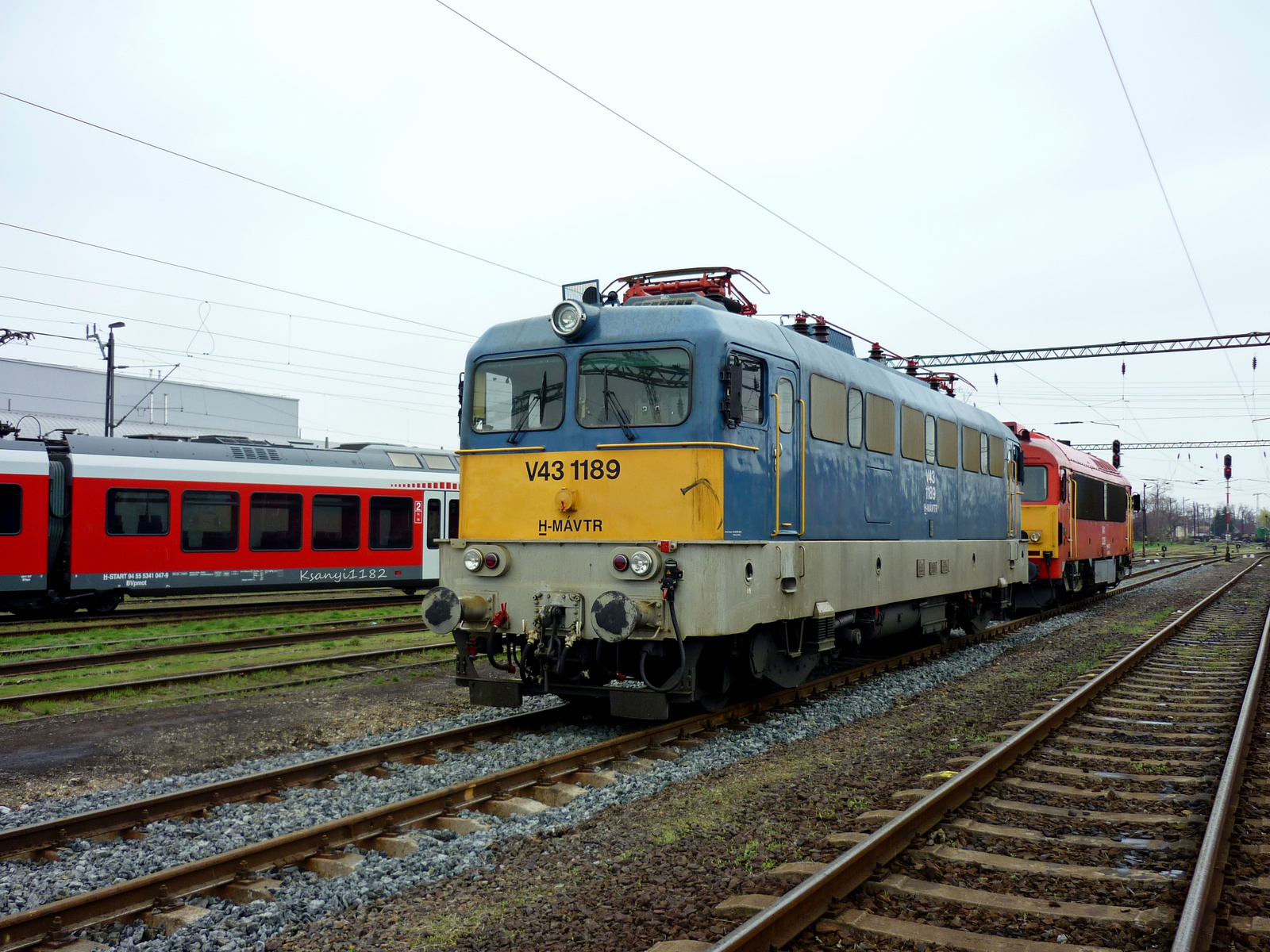 V43 1189 ( Pusztaszabolcs )