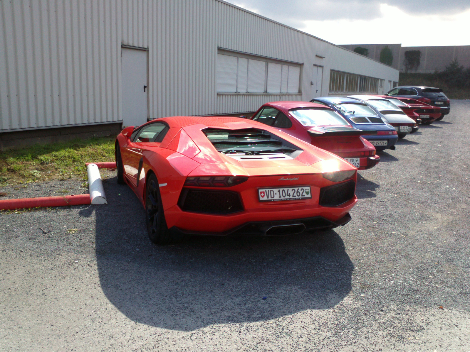 Aventador + 4 Porsche 911 + Ferrari + Cayanne