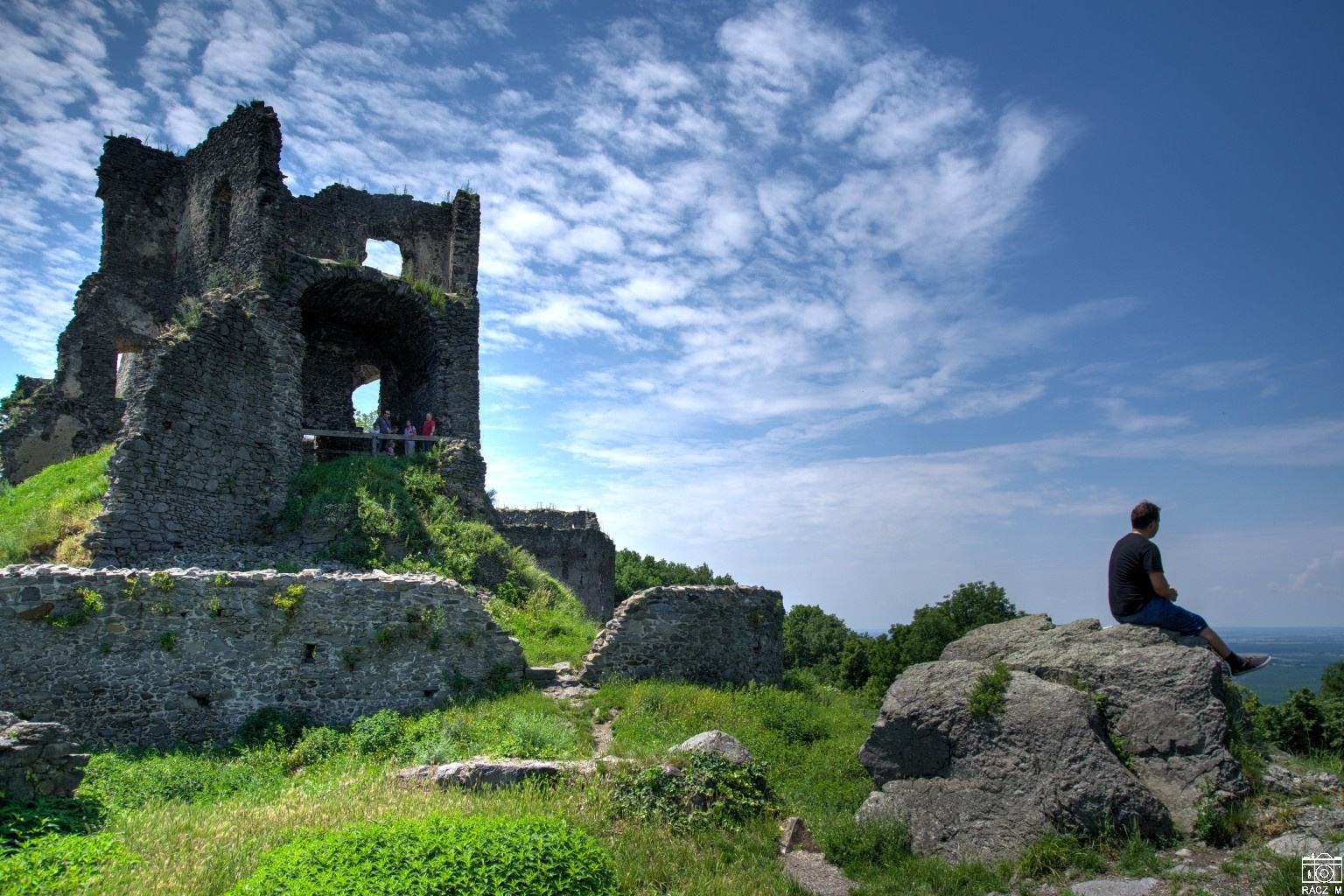 Somló-vár romjánál
