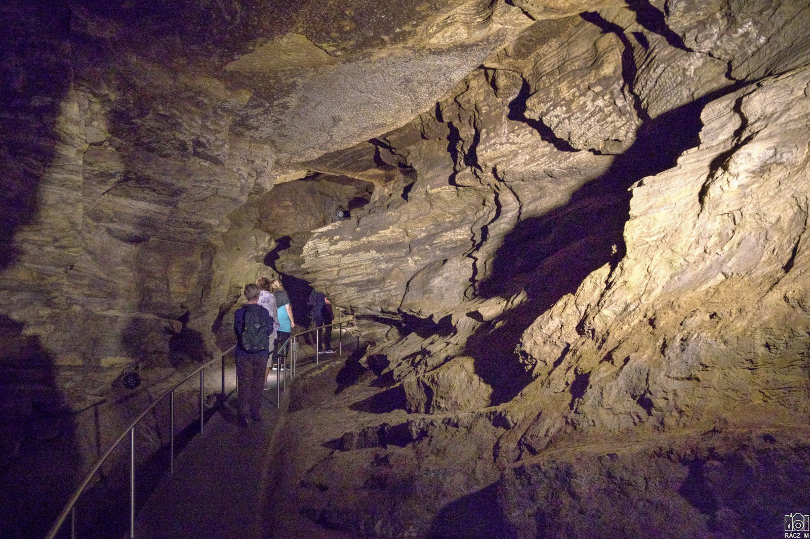 barlangi sétán