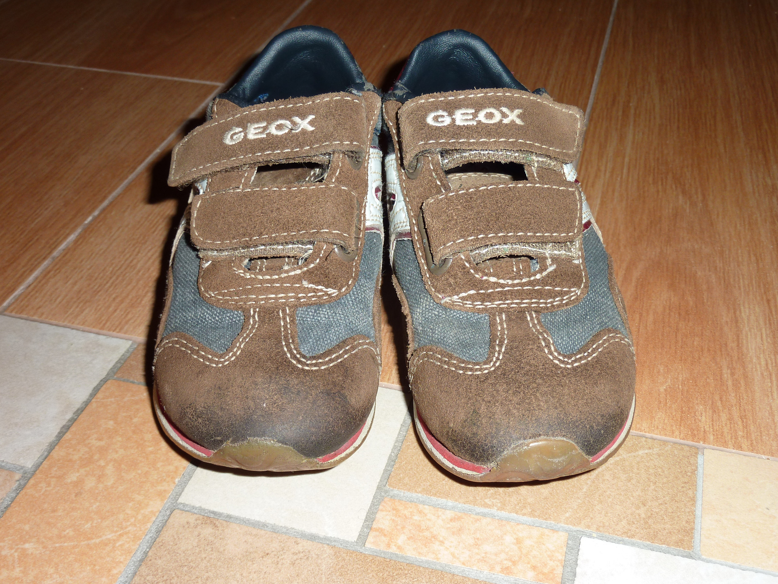 Geox Sport cipő 26-os 900 Ft