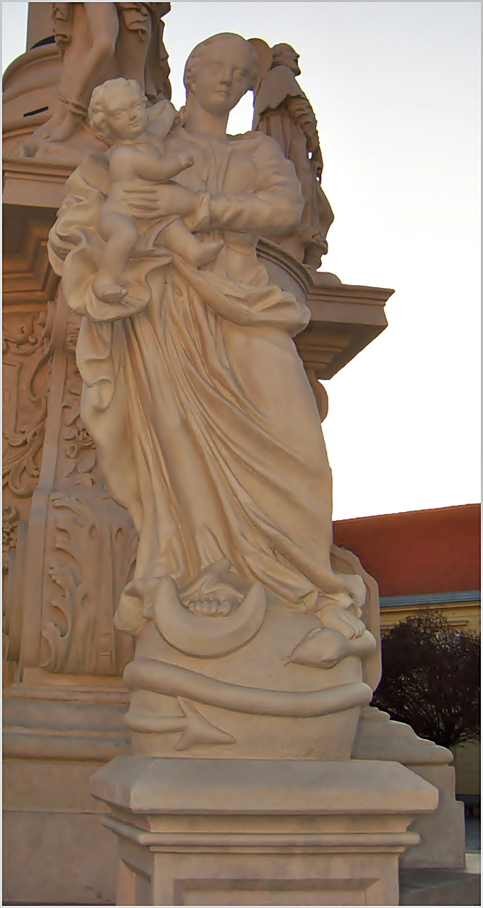 Szentháromság szobor - Eszék 299