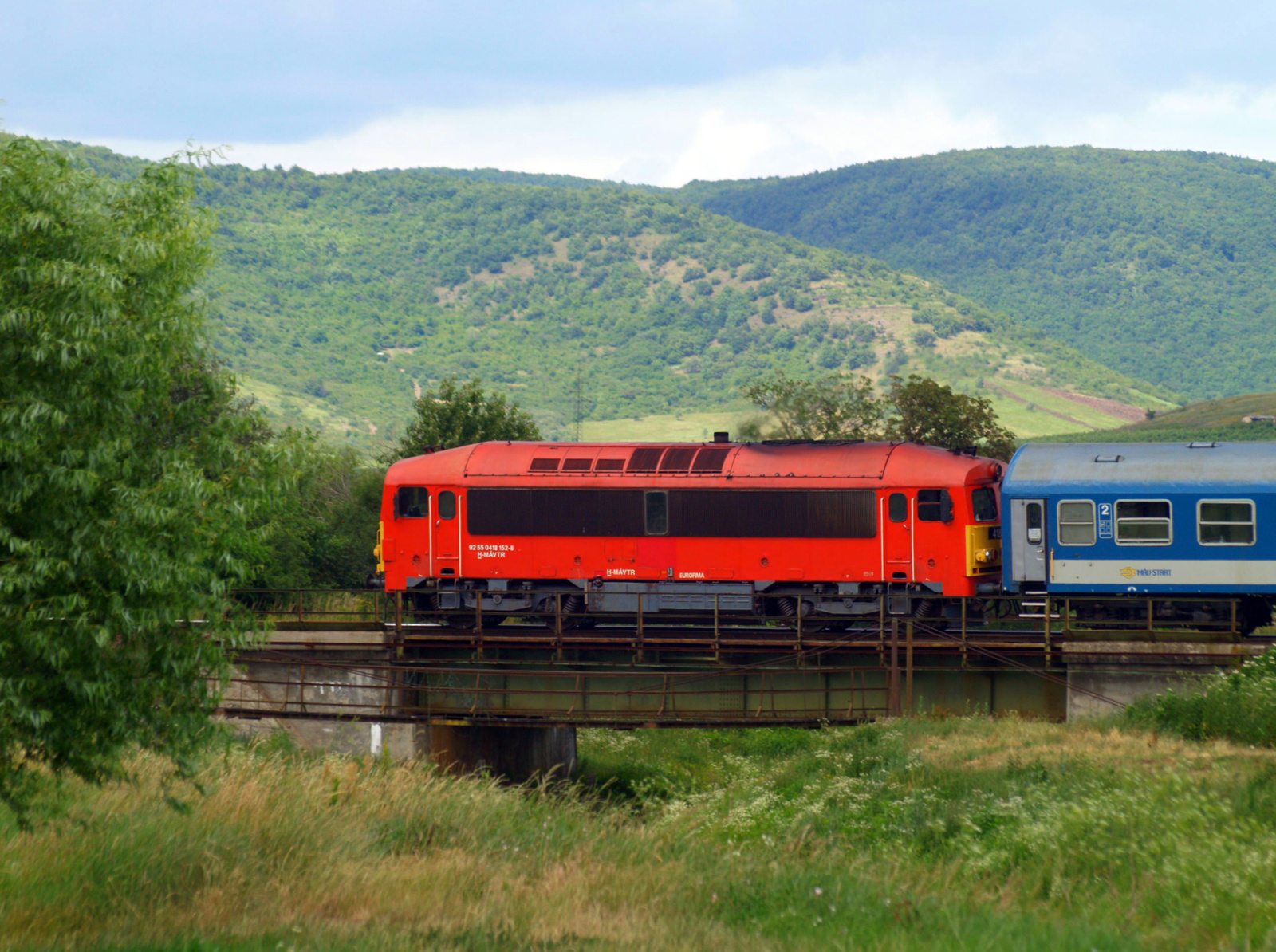 418 152 - M41 2152 Vámosújfalu