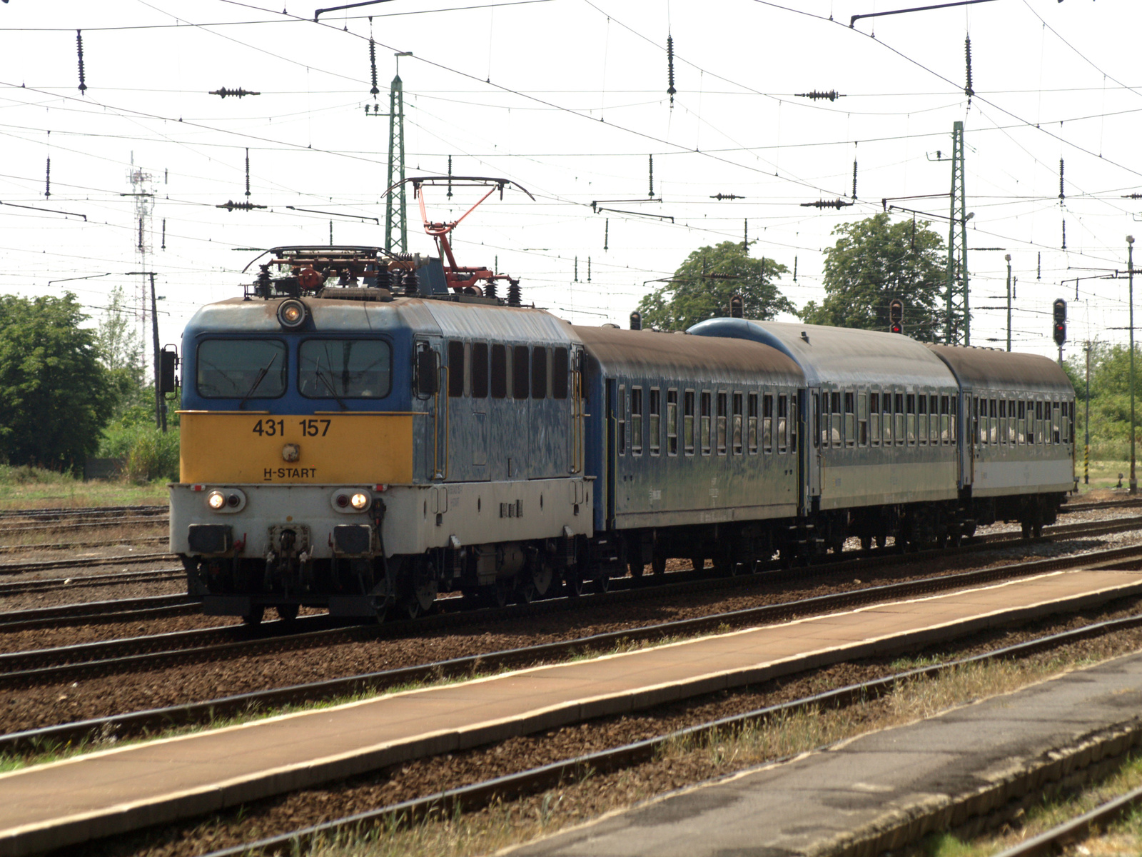 431 157 Szerencs