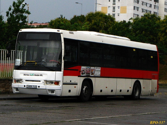 HRR-748