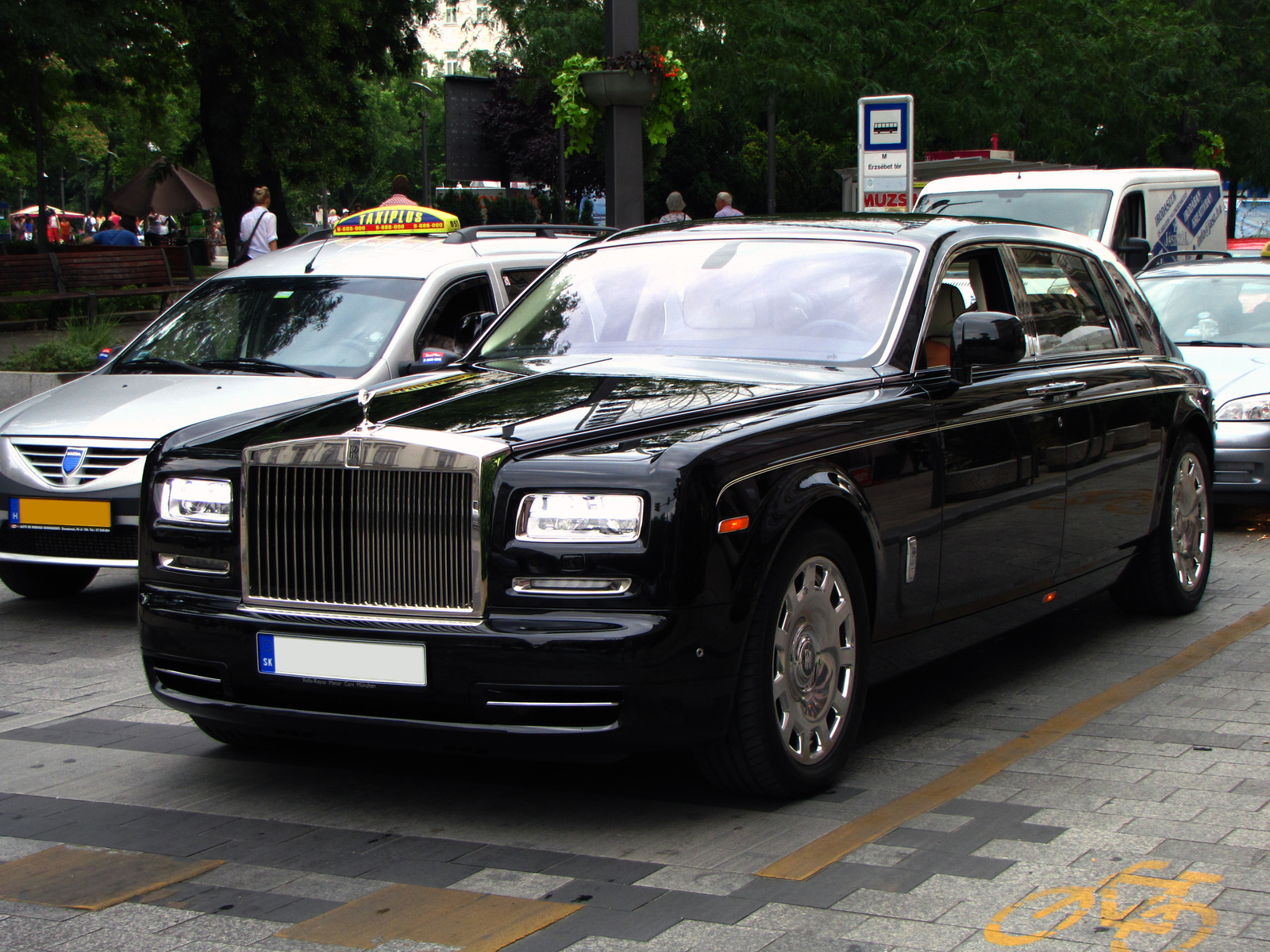 Rolls-Royce Phantom Extended Wheelbase 2013