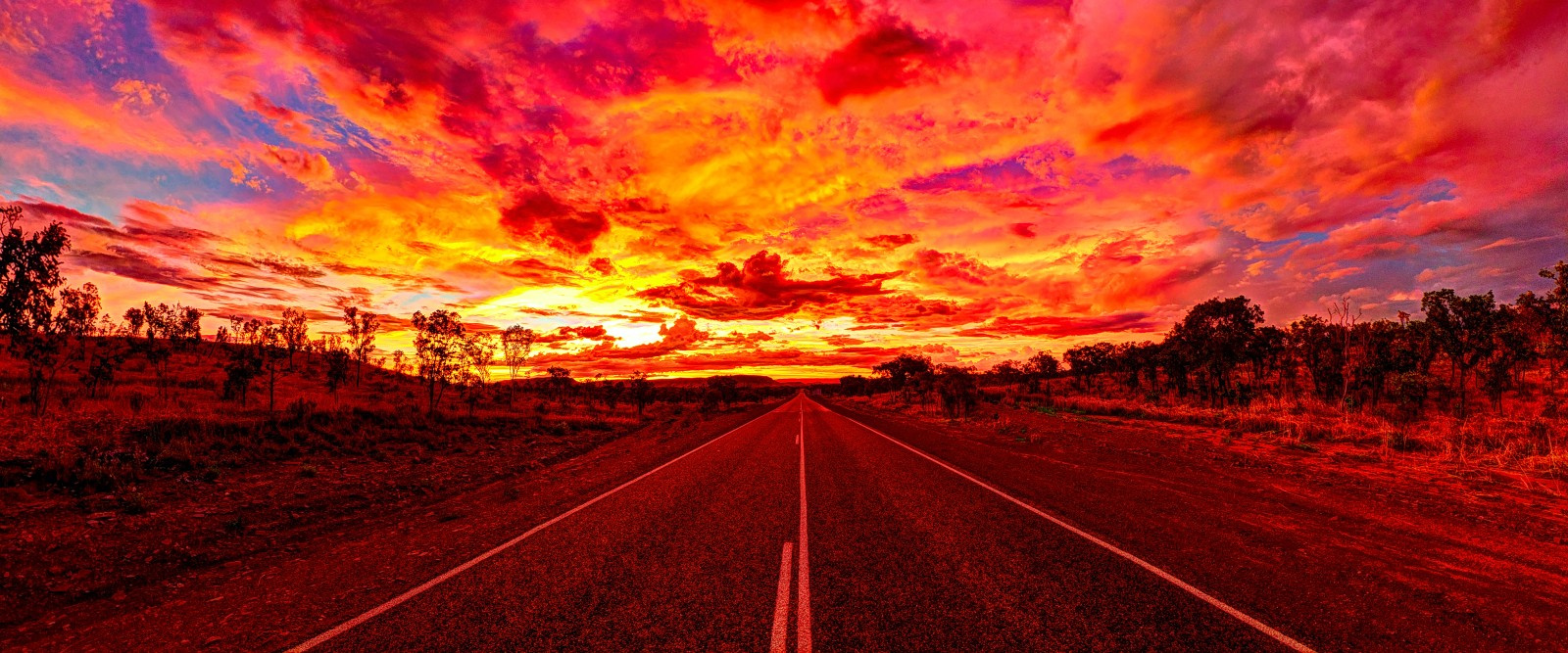 HDR panoráma a Nyugat-Ausztrál autópályán