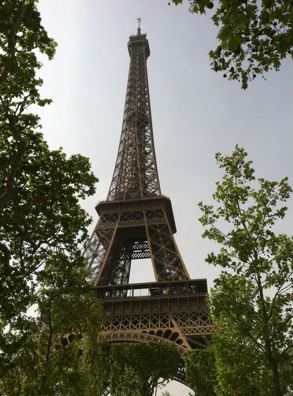 Közeledünk az Eiffel totonyhoz