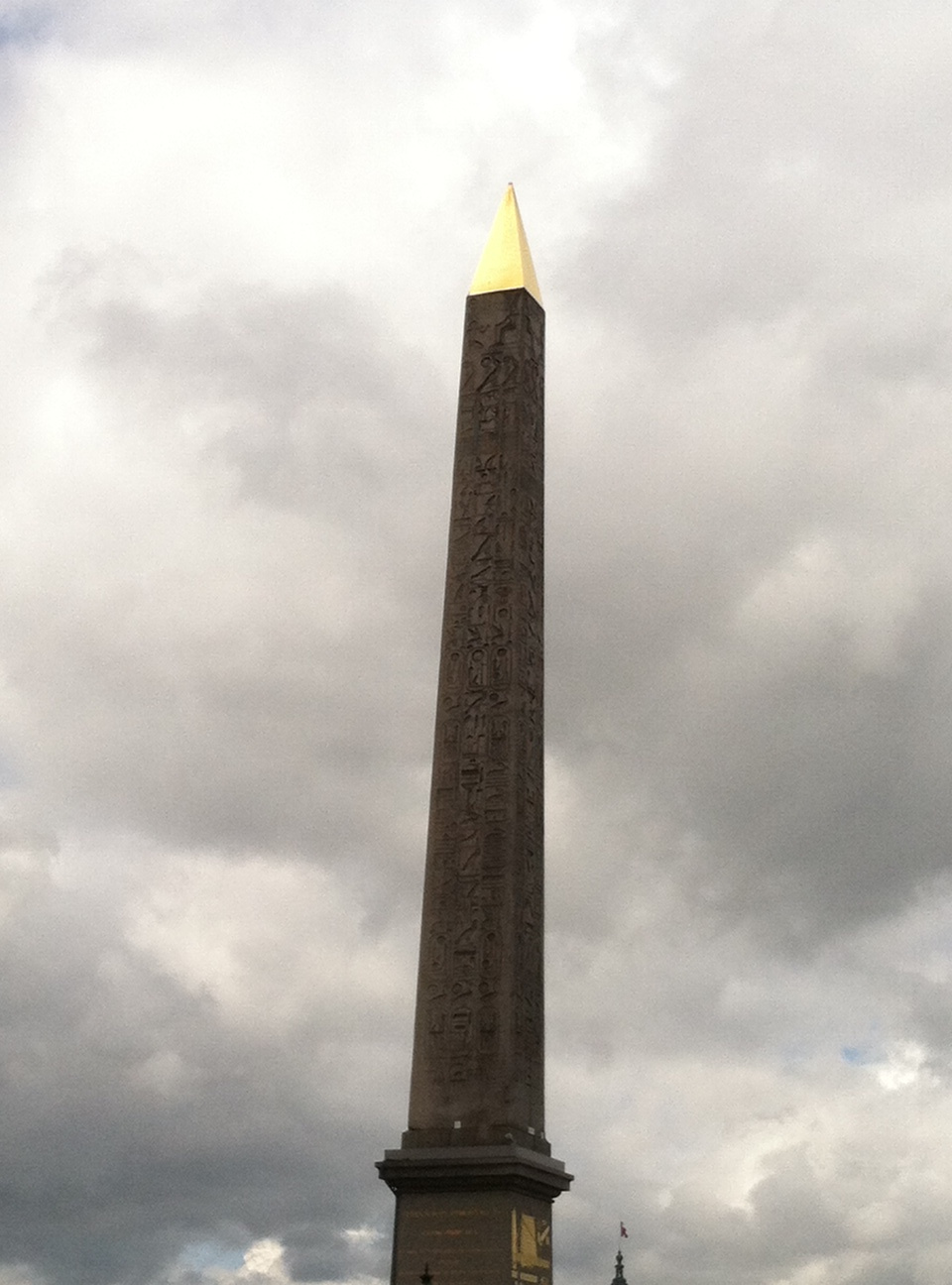 Obelisk környéke