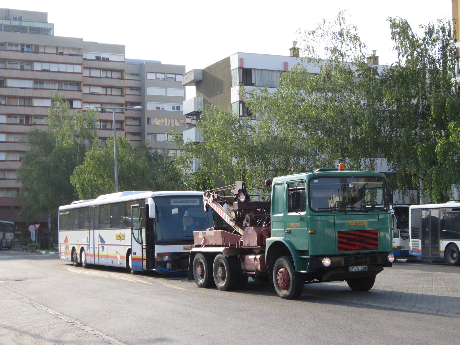 FVN-296 és HUU-147 2.