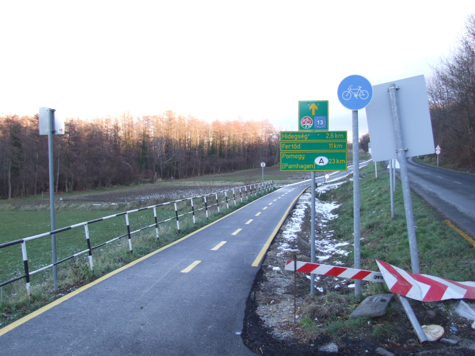 Fertőboz és Hidegség között