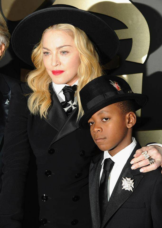 madonna grammys red carpet (1)