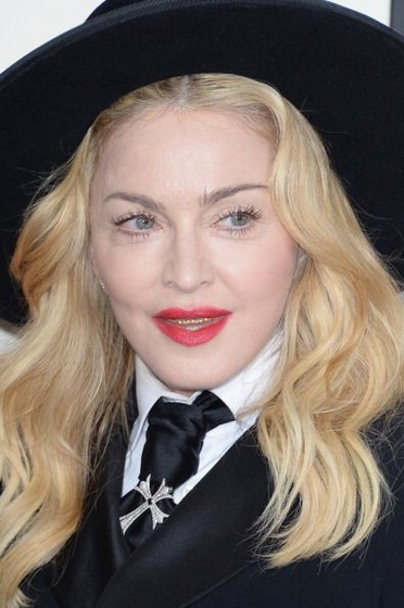 madonna grammys red carpet (24)