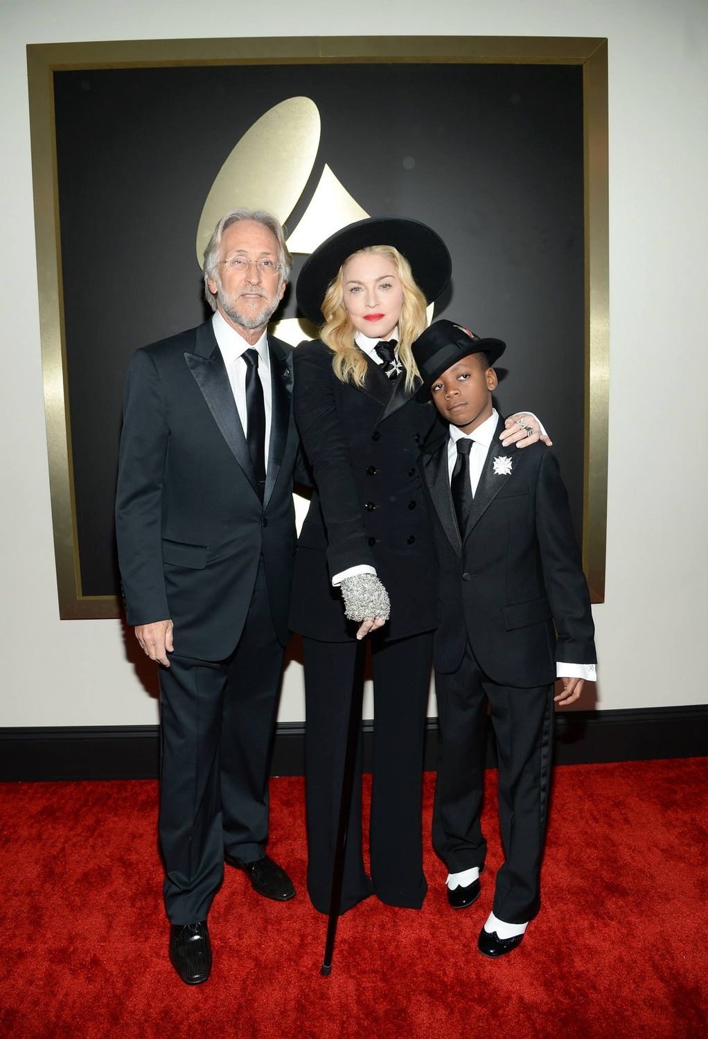 madonna grammys red carpet (125)