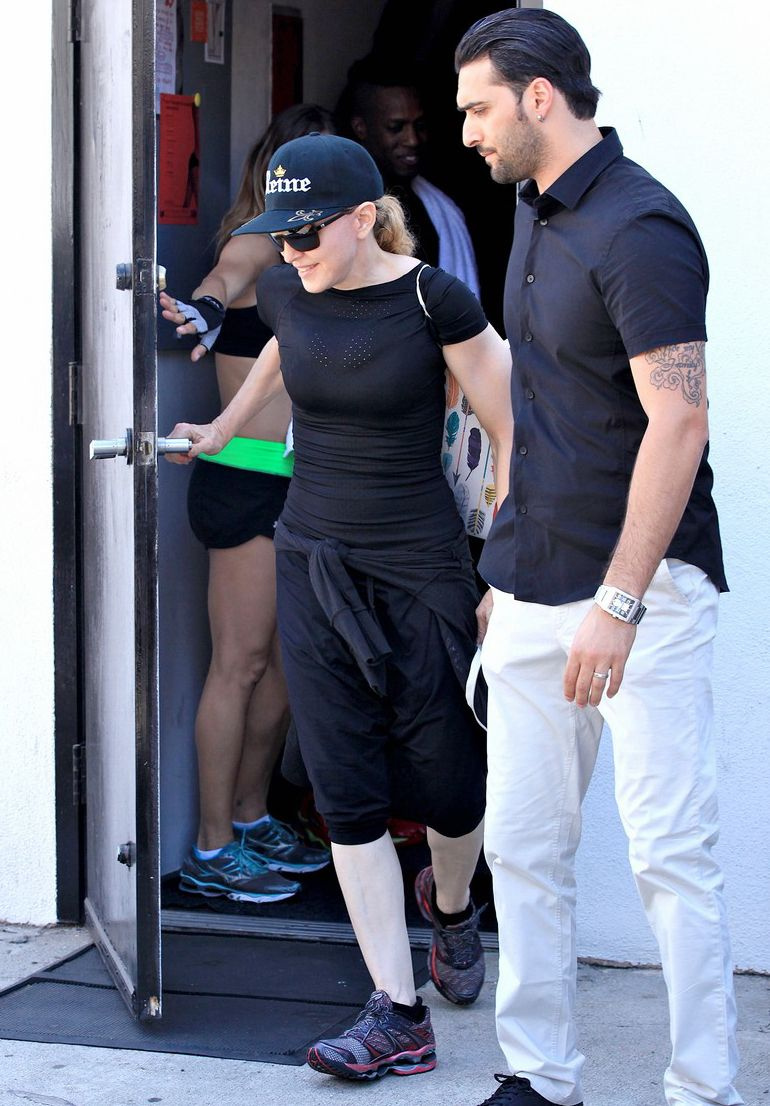 20140630-madonna-working-out-los-angeles (9)