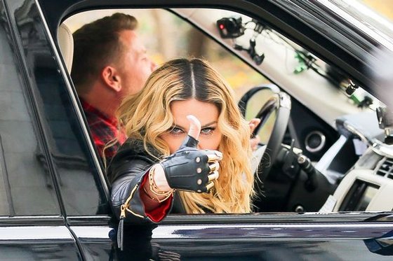 PAY-EXCLUSIVE-Madonna-and-James-Corden-are-spotted-doing-Carpool