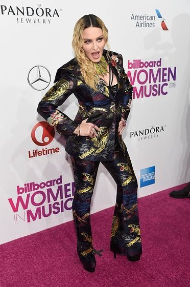 20161209-pictures-madonna-billboard-women-in-music-02