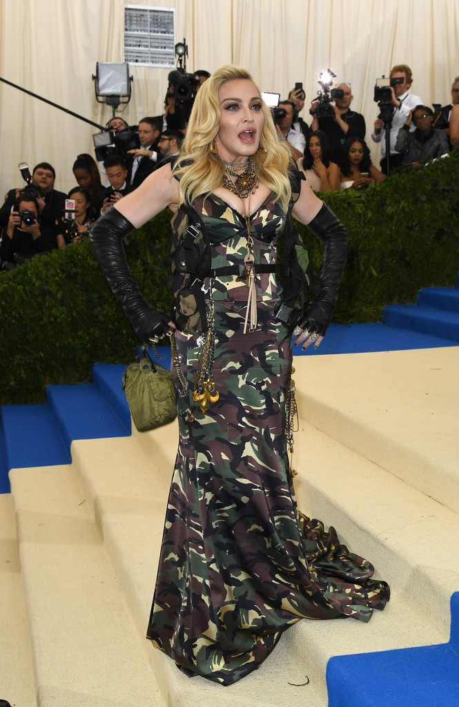 Madonna+Rei+Kawakubo+Comme+des+Garcons+Art+ AeMouaLVBnx