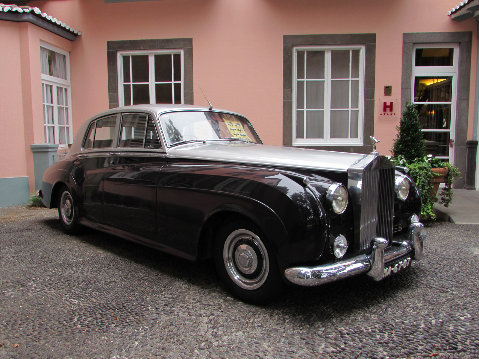 Rolls-Royce Silver Cloud