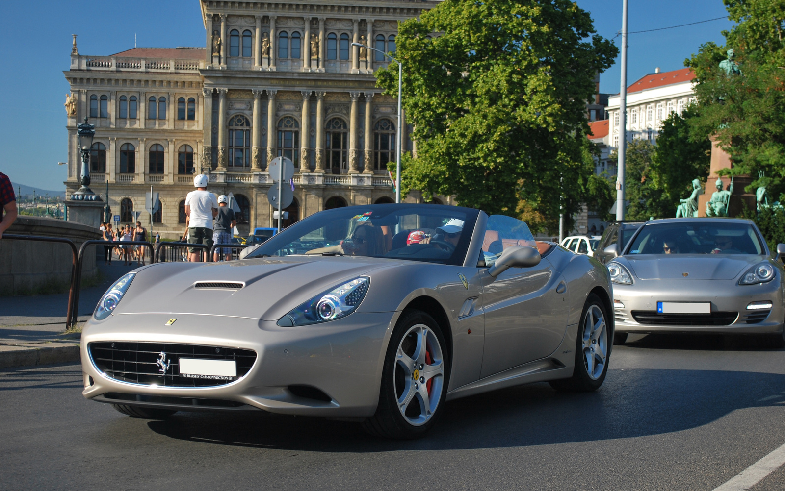 Ferrari California