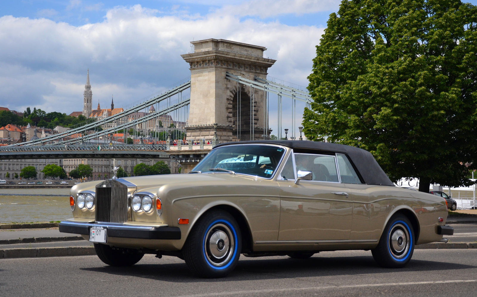 Rolls-Royce Corniche