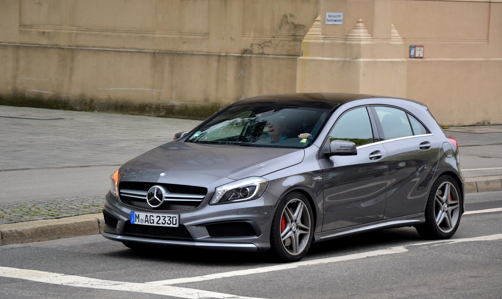 Mercedes-Benz A 45 AMG